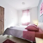 Deluxe Franic Lägenhet