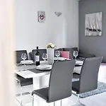 Deluxe Franic Lägenhet Sukošan