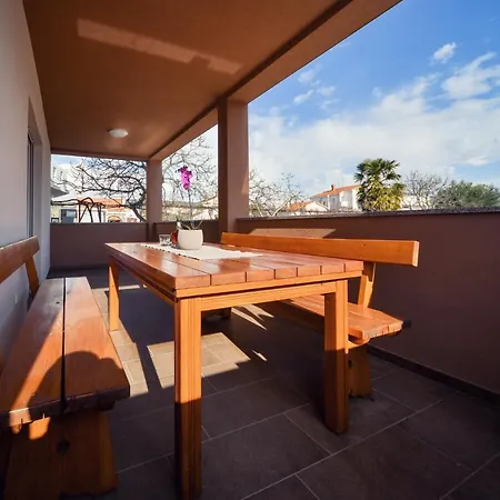 Deluxe Franic Appartement Sukošan