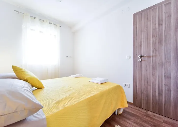 Lejlighed Deluxe Franic *