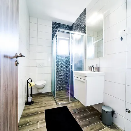 Apartament Deluxe Franic Sukošan