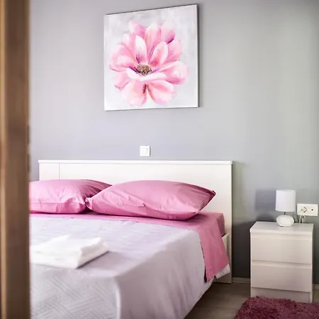 Deluxe Franic Apartament *