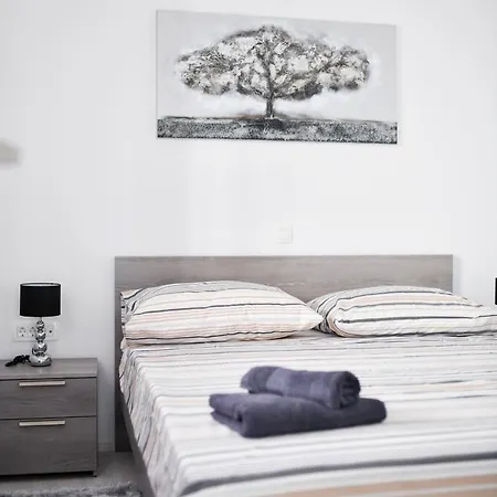 Apartament Deluxe Franic *
