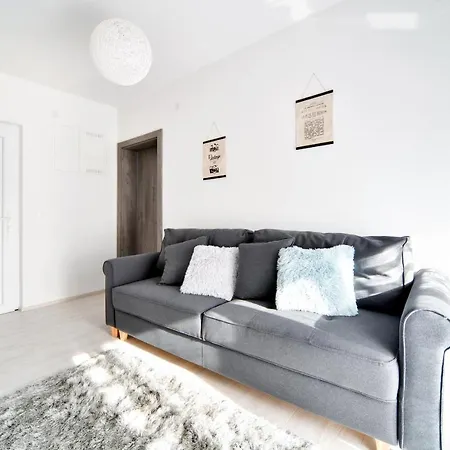 Apartament Deluxe Franic *