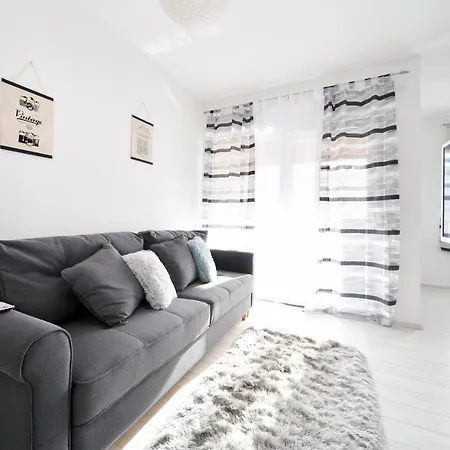 Deluxe Franic * Sukosan