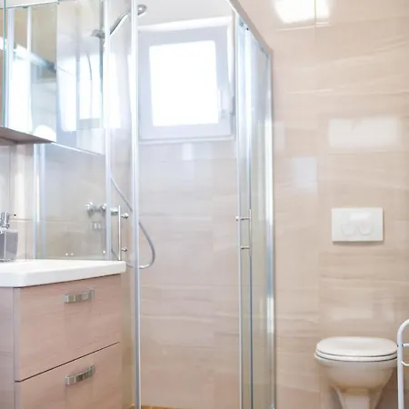 Apartament Deluxe Franic Sukošan
