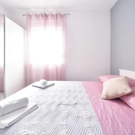 Deluxe Franic Apartament *