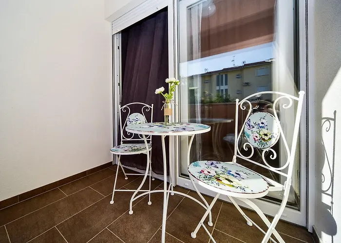 Apartament Deluxe Franic Sukošan
